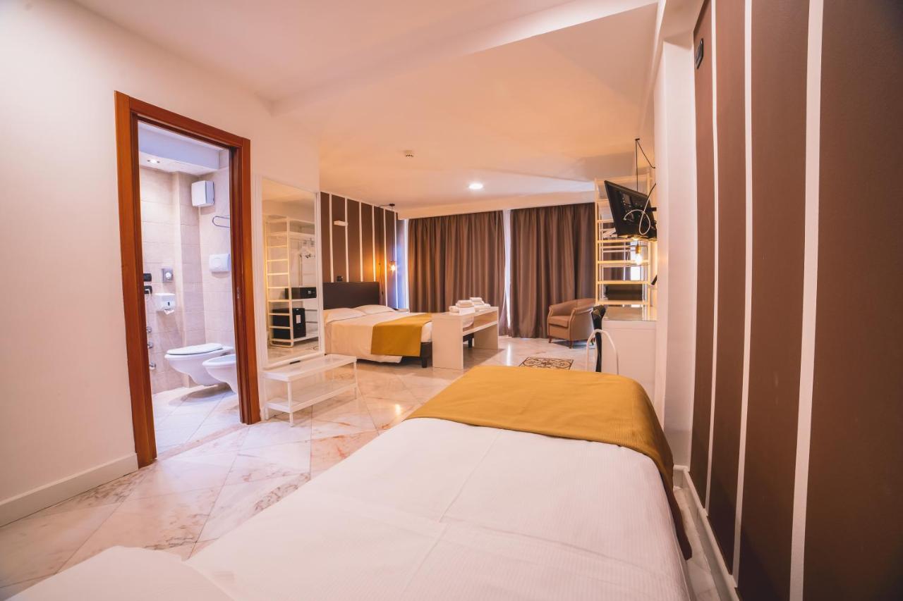 Hotel Continental เรจโจ ดี คาลาเบีย ภายนอก รูปภาพ