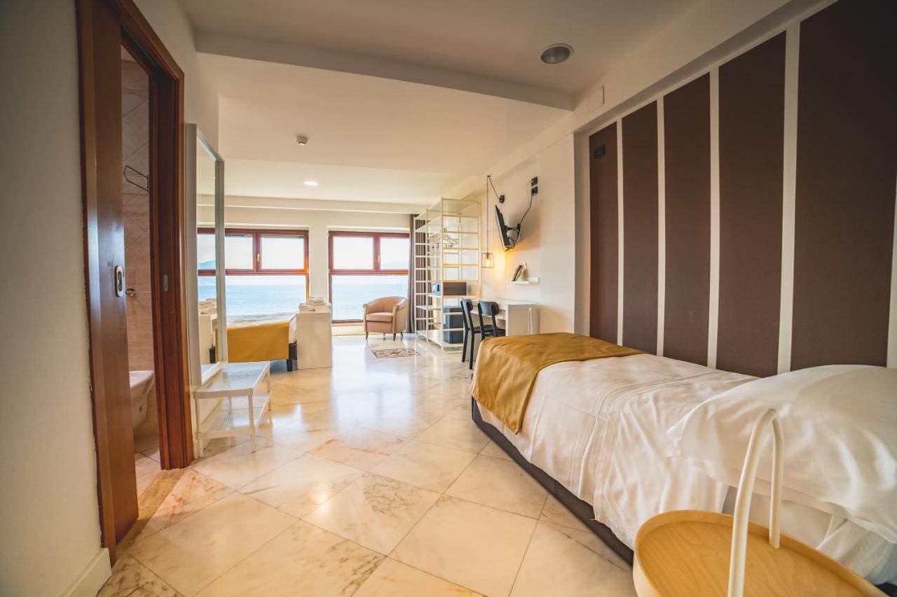 Hotel Continental เรจโจ ดี คาลาเบีย ภายนอก รูปภาพ